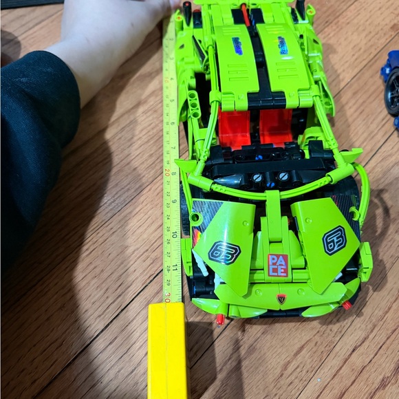 Colorful Racing Car Toy Set - Picture 15 of 16